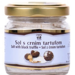 Salt with black truffles